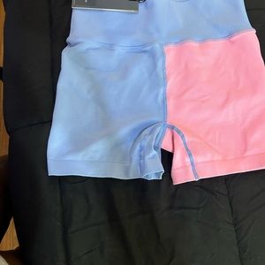 Bo+TEE pink and blue work out set